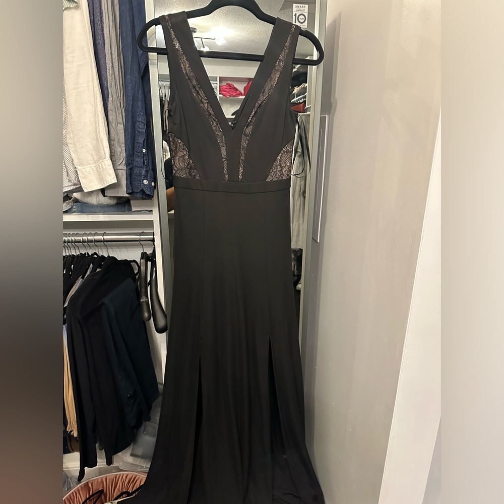 Gorgeous BCBG Evening Dress- Sophiee in Black. Size US 4- Worn once